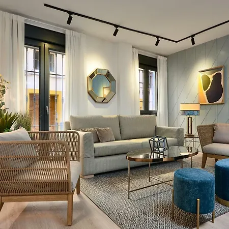 Eleven Apartments Real De La Carreteria, By Homing U-3