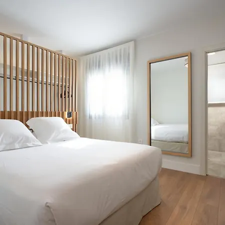 Eleven Apartments Real De La Carreteria, By Homing U-2